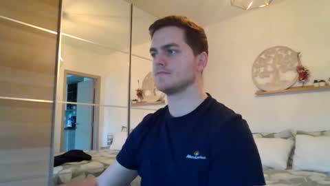 syl092 online show from January 2025 09:55:01 AM