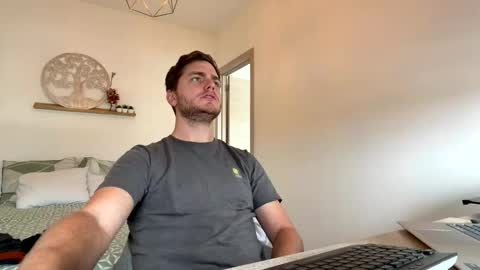 syl092 online show from April 2026 10:24:02 AM