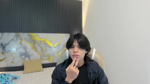 Snapshot of sylasfrost chatting on November 2025 07:46:02 PM sylasfrost online show from November 2025 07:46:02 PM