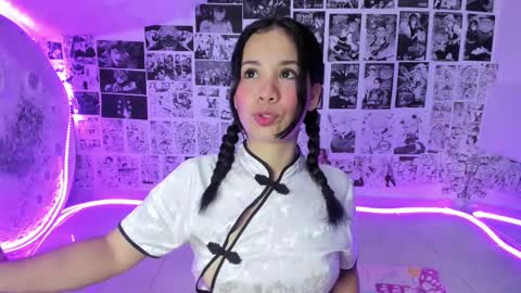 Snapshot of sylphy17 chatting on September 2025 04:12:02 AM sylphy17 online show from September 2025 04:12:02 AM