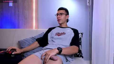 420 Forever online show from November 2025 01:09:02 AM