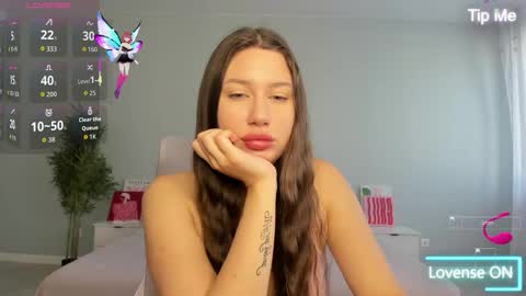 Mila online show from October 2025 02:12:02 AM