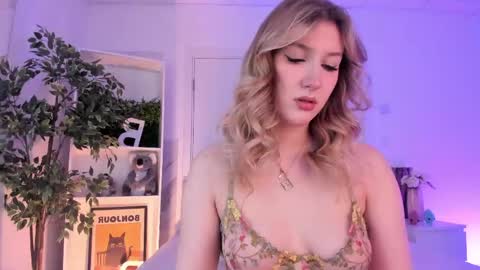 Ellie online show from April 2026 06:30:01 AM