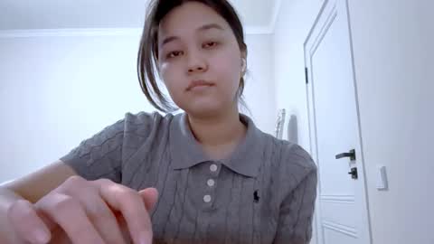 Snapshot of synthiahenneberger chatting on March 2026 04:46:01 PM Sitney online show from March 2026 04:46:01 PM