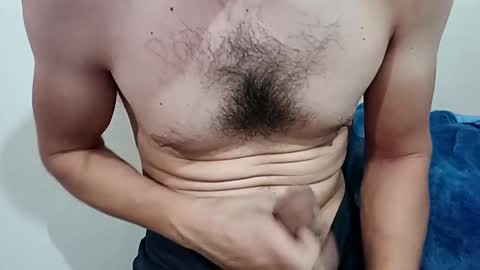 t0ny_cawk online show from December 2024 08:57:02 PM