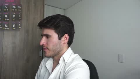 t0ny_wylie online show from February 2025 01:04:02 AM