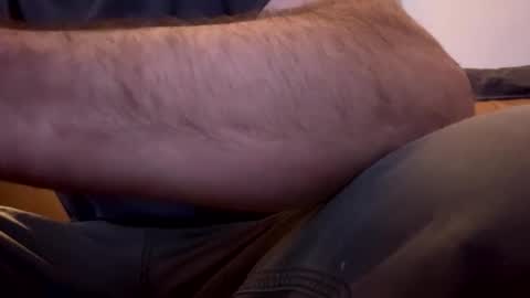 Snapshot of t265h chatting on October 2025 11:04:01 PM tRex online show from October 2025 11:04:01 PM