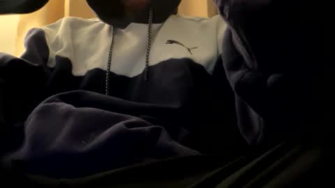 Snapshot of t265h chatting on November 2025 12:21:01 AM tRex online show from November 2025 12:21:01 AM