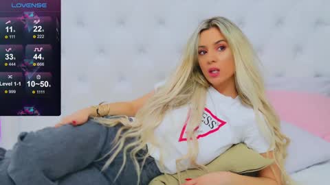 Arianna online show from December 2024 05:12:01 PM