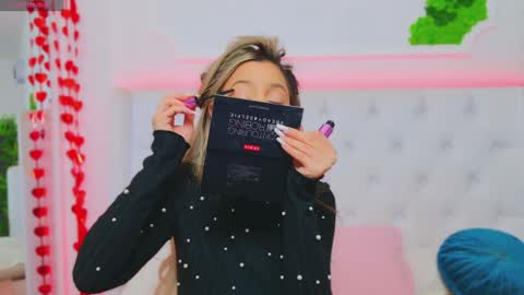 Arianna online show from February 2025 01:32:02 PM