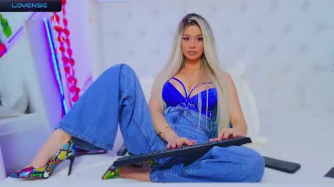 Arianna online show from February 2025 04:37:01 PM