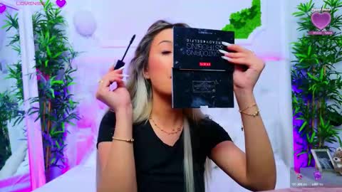 Arianna online show from October 2025 01:45:01 PM