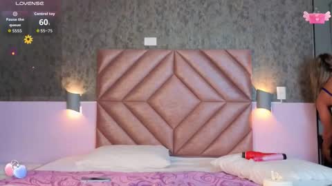 Tabata  online show from December 2025 07:42:02 PM