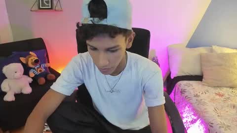 Snapshot of tachi00 chatting on March 2026 08:26:02 PM Tashi00 online show from March 2026 08:26:02 PM