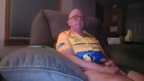 tacrunner66_ online show from September 2025 02:27:02 AM