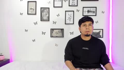 Liam and Juli online show from December 2024 08:35:01 AM