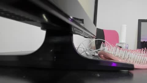 Liam and Juli online show from January 2025 09:48:02 AM