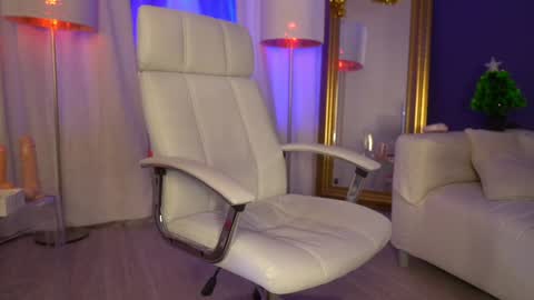 Margo online show from December 2024 04:51:02 AM