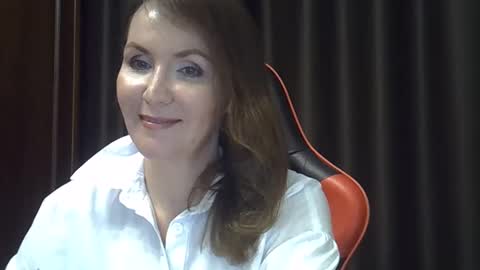 taisialucky77 online show from October 2025 06:50:01 PM