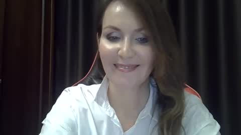taisialucky77 online show from October 2025 03:56:02 PM