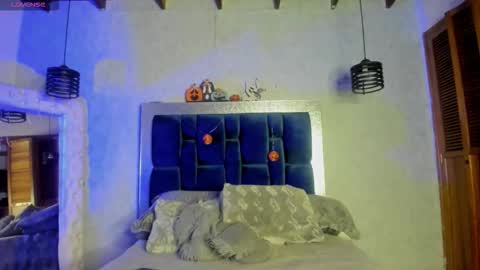 Taissa online show from November 2025 12:12:01 AM