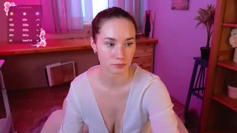 Lizzy online show from October 2025 07:03:02 AM