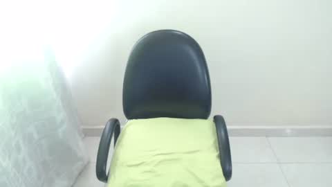 Juli online show from April 2026 04:51:02 PM