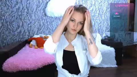 Im Taya  online show from September 2025 08:02:02 PM
