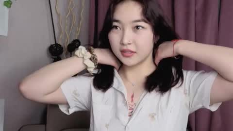 Snapshot of taitcurington chatting on November 2025 09:29:02 PM Soo Ying online show from November 2025 09:29:02 PM