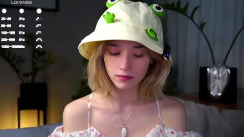 Mia online show from January 2025 06:11:01 AM