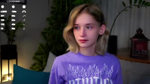 Mia online show from February 2025 01:13:01 AM