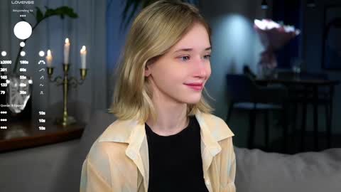 Mia online show from February 2025 01:43:01 AM