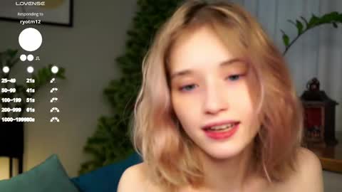 Mia online show from February 2025 09:24:02 AM