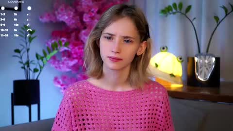 Mia online show from February 2025 01:47:02 AM