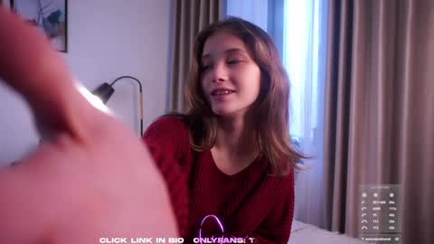 Mia online show from October 2025 01:39:01 AM