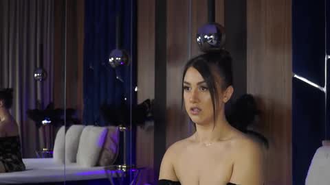 TaliaLure online show from November 2025 07:52:02 AM