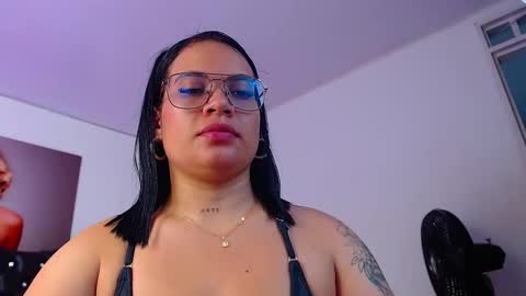 taliana36 online show from February 2025 01:51:02 PM