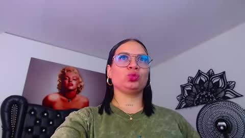 taliana36 online show from March 2025 01:06:02 PM