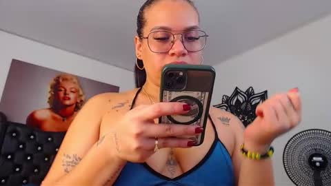 taliana36 online show from November 2025 12:38:02 PM