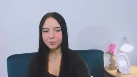 taliasensitive online show from December 2025 04:12:02 PM