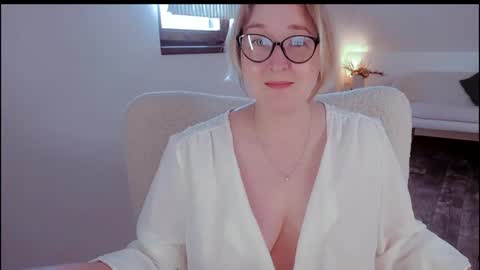 tallinnlove online show from May 2026 10:56:01 AM