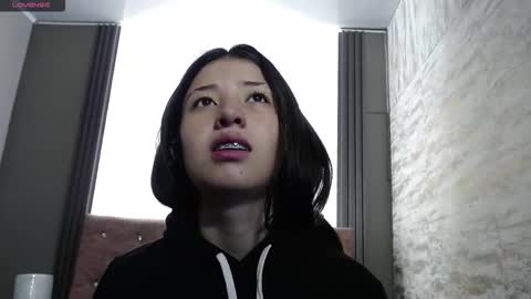 Tamara online show from November 2025 10:52:02 PM