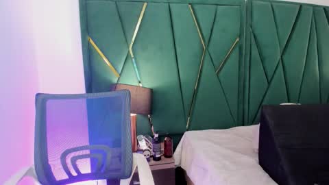 Tamara  online show from November 2025 12:05:02 PM