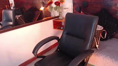    online show from March 2025 05:36:02 PM