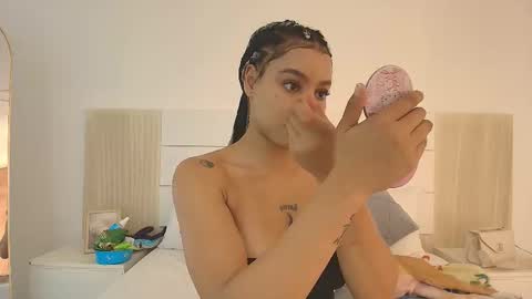 Snapshot of tamara_walter chatting on March 2026 03:19:02 PM Tamara online show from March 2026 03:19:02 PM