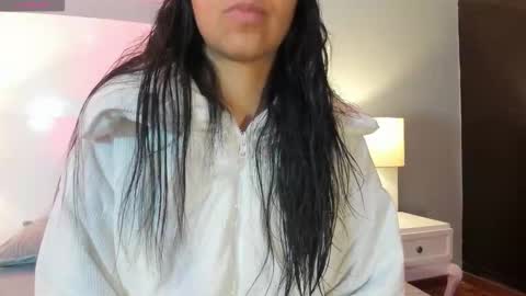 Tamy  online show from November 2025 12:55:01 PM