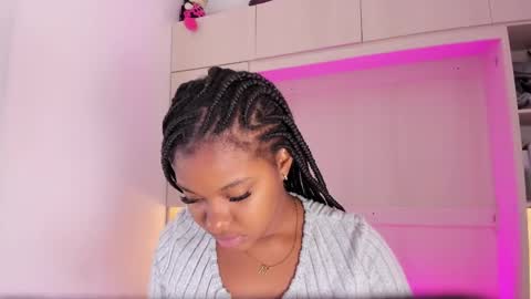 Tami online show from March 2025 11:51:01 AM