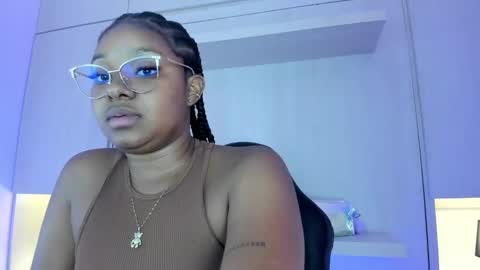 Tami online show from September 2025 07:51:02 PM