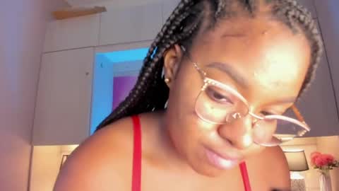 Snapshot of tamarazaki chatting on May 2026 07:55:01 PM Tami online show from May 2026 07:55:01 PM