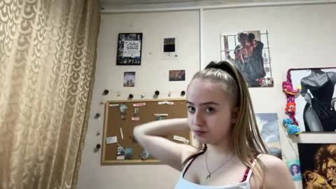 Karina online show from April 2026 04:09:02 PM